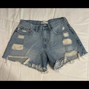 Abercrombie Curve Love Mid-Rise Boyfriend Shorts